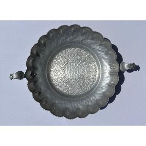 Vtg World Hand Forged Hammered Aluminum Open Bowl Floral Embossed Design stamped